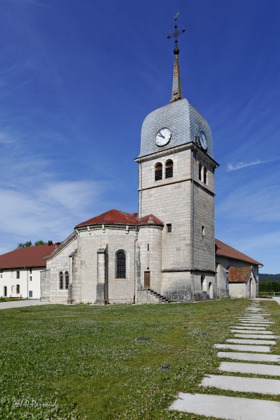 ou clocher à dôme à l'impériale.
L'église de Grande Rivière au bord du lac de l'Abbaye, Jura, France
2014-07-03_5060_3 flickr-Papilli-14388148517.jpg