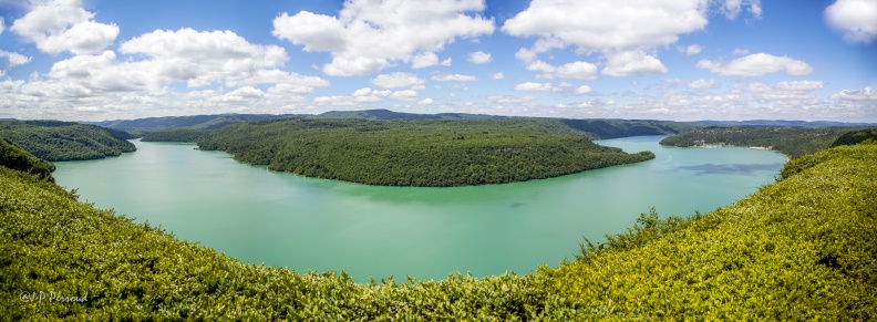 Vue depuis le belvédère du Regardoir.
2015-06-23_4023_stitch_3 flickr-Papilli-18576883233.jpg