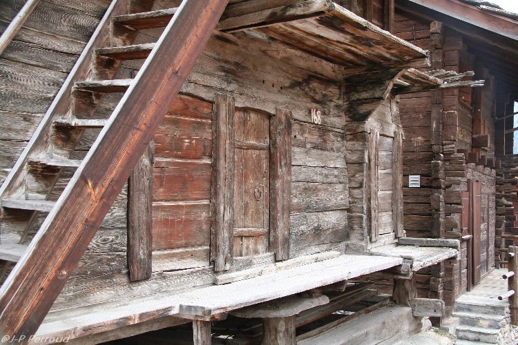 chalets 007 - chalets 007.jpg chalets 007.jpg